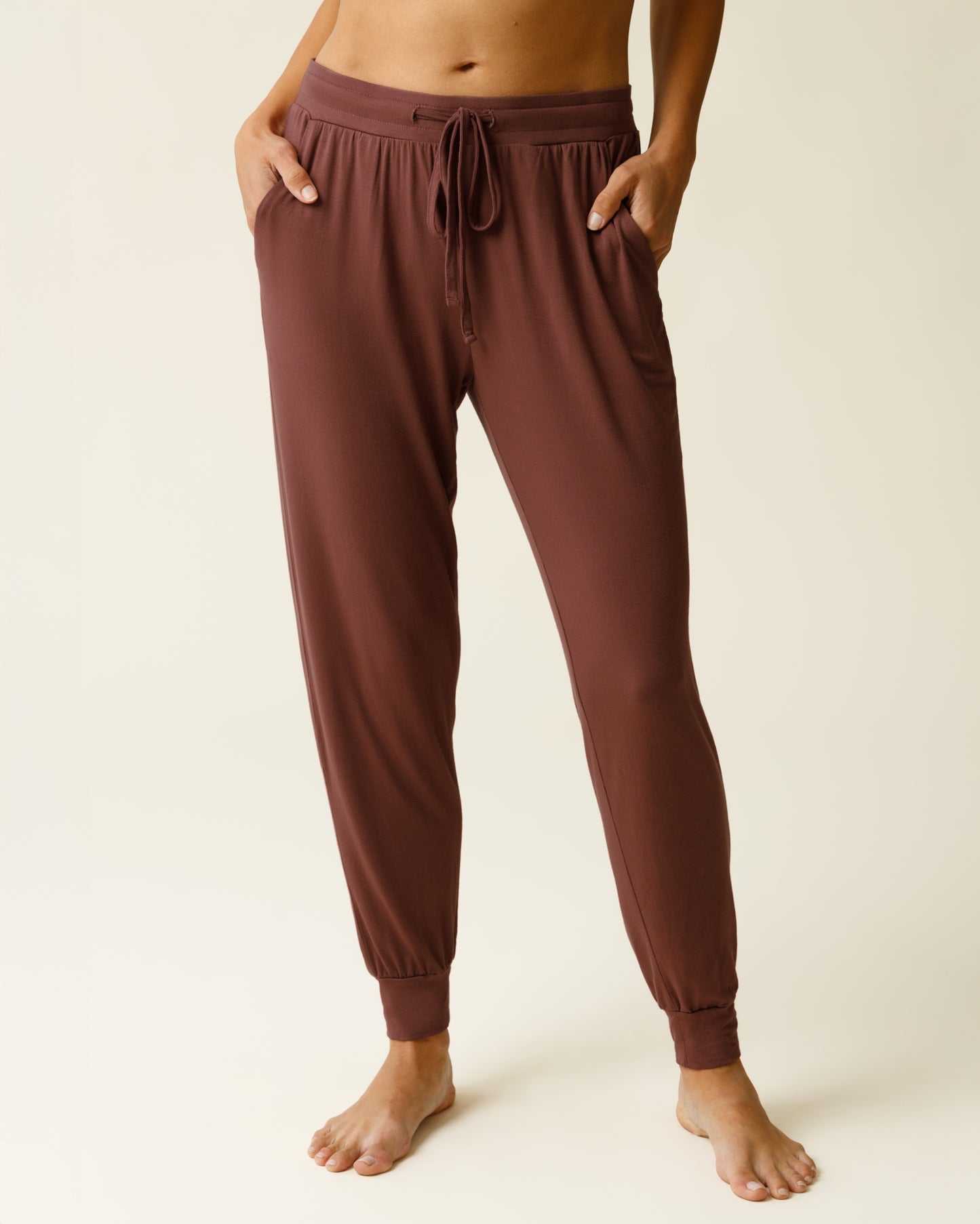 Woman wearing the Everyday Lounge Jogger in Redwood