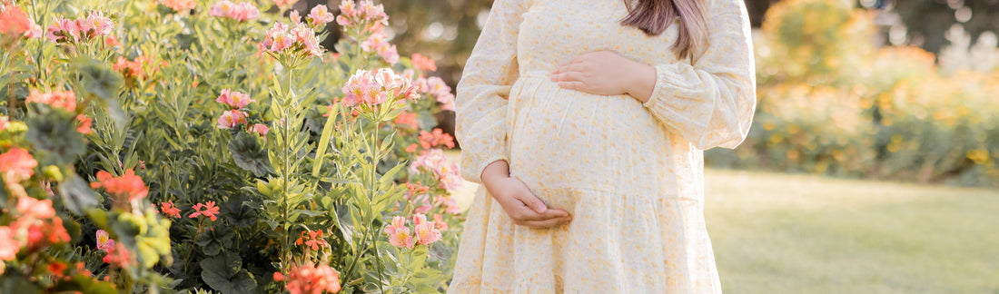 What to Wear to a Wedding When You’re Pregnant or Nursing | Kindred Bravely