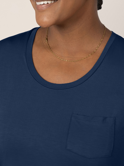Detail shot of the pocket on the Everyday Maternity & Nursing T-shirt in Navy
