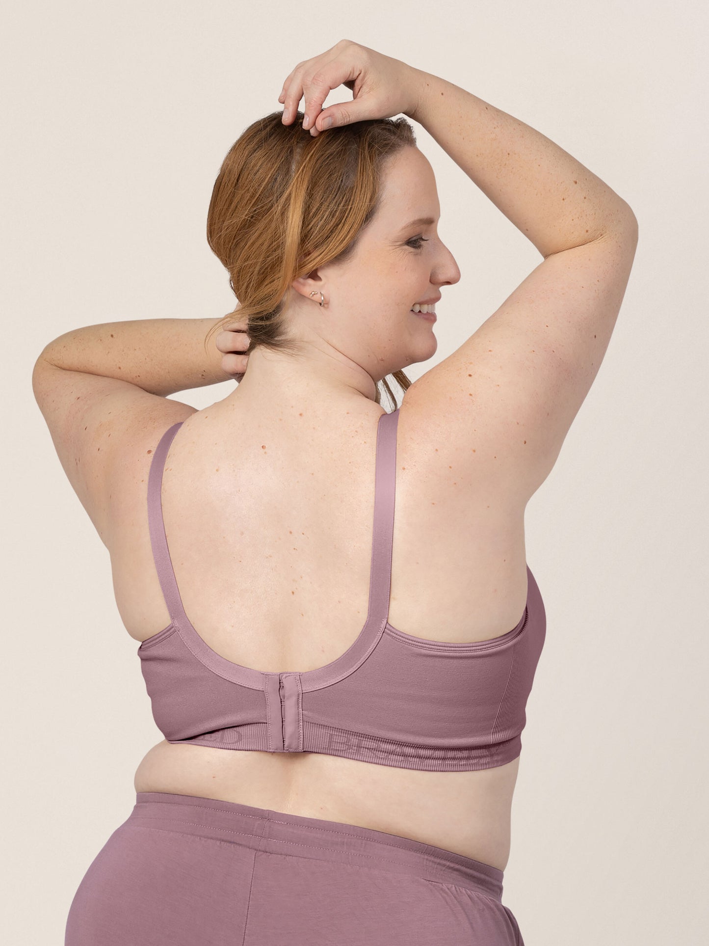 Back of a model wearing the Signature Sublime® Contour Maternity & Nursing Bra in Twilight