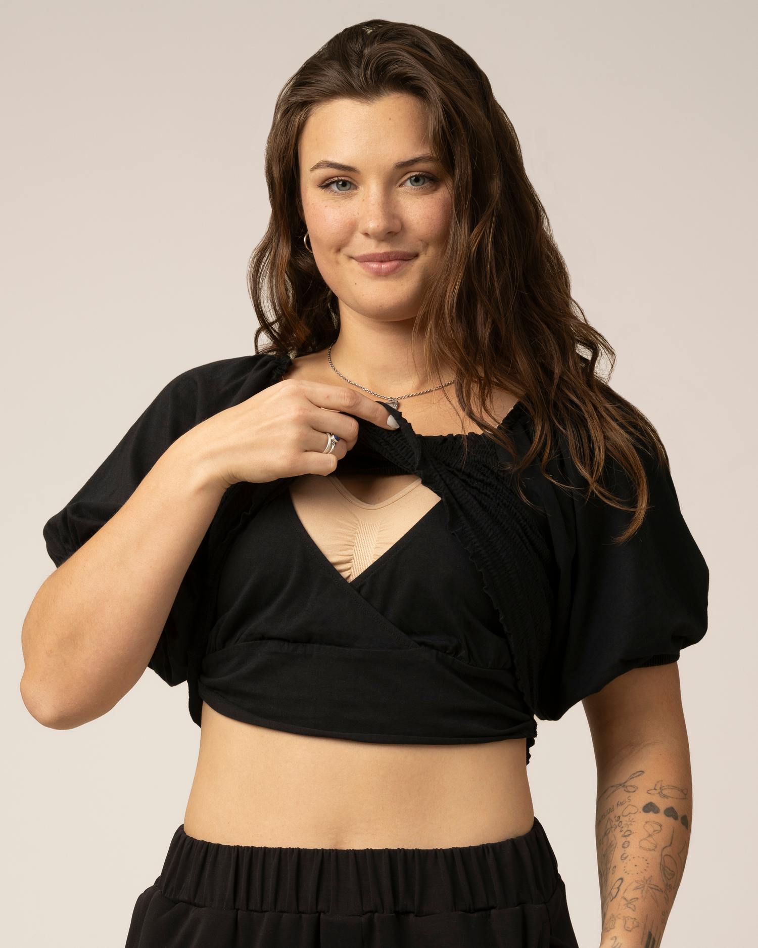 babylclub Megumi top (black) トップス Sophia Smocked Cropped Nursing Top | Black - Kindred Bravely