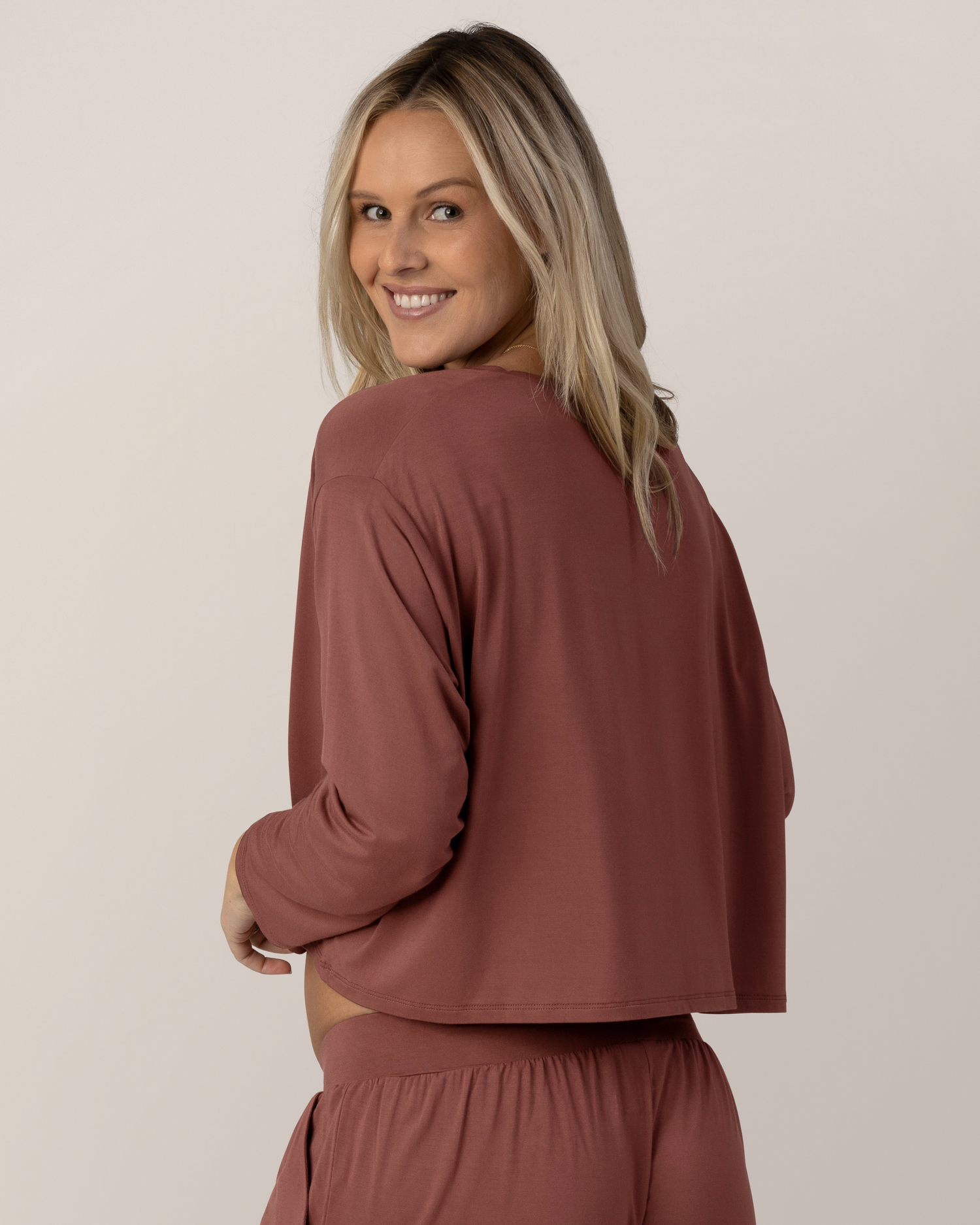 Aria Bamboo Casual Cropped Long Sleeve Top | Redwood - Kindred Bravely