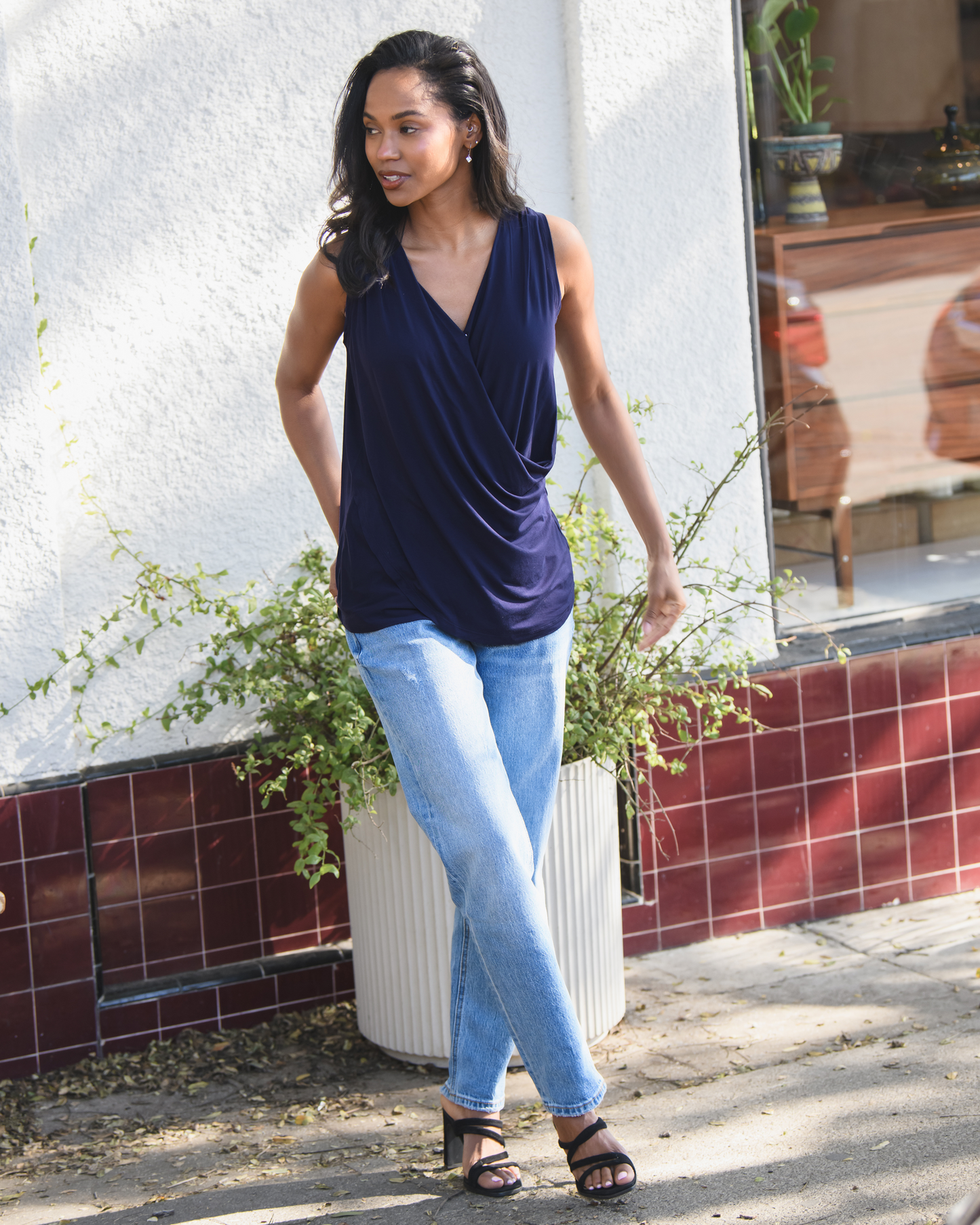 @model_info:Alie is wearing a Small.
