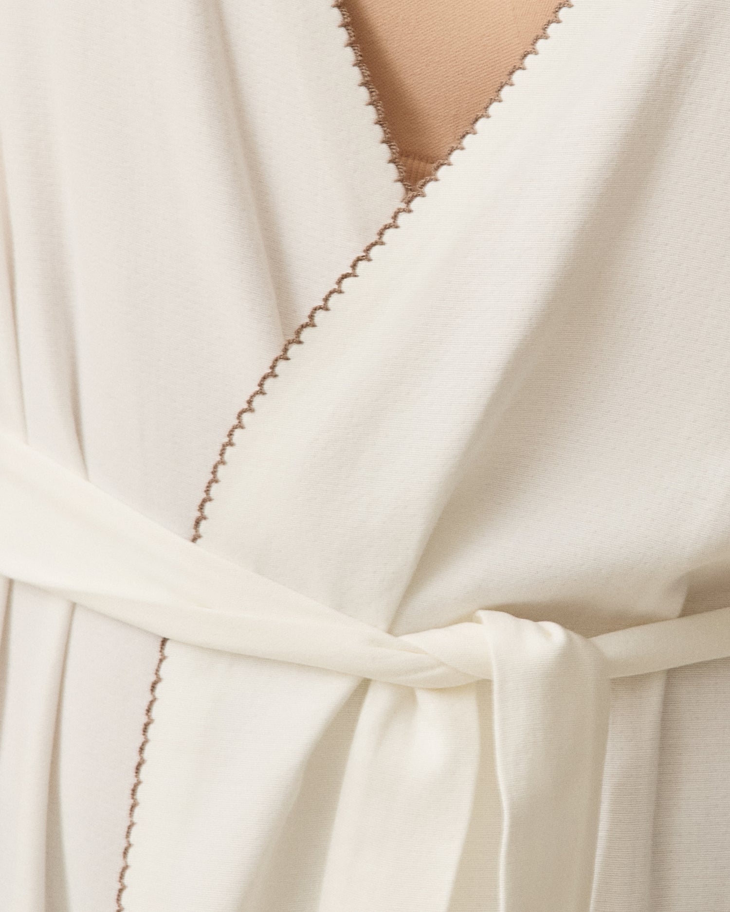 Close up on belt of Cotton Bamboo Robe in Ivory