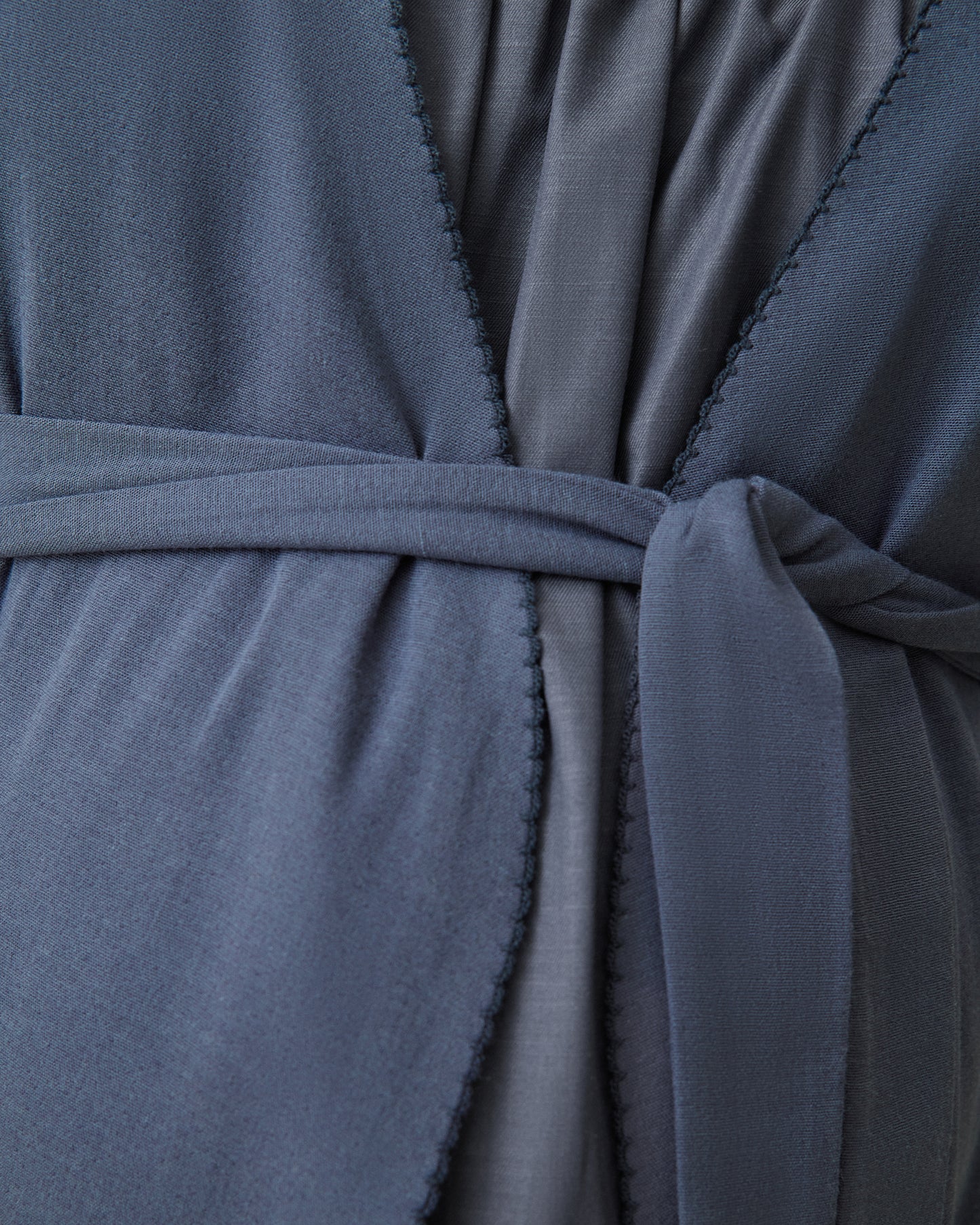 Close up on belt of Cotton Bamboo Robe in Midnight Blue 