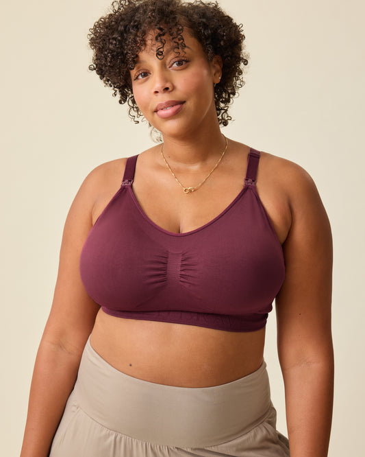 @model_info:Skye is wearing a Busty X-Large.