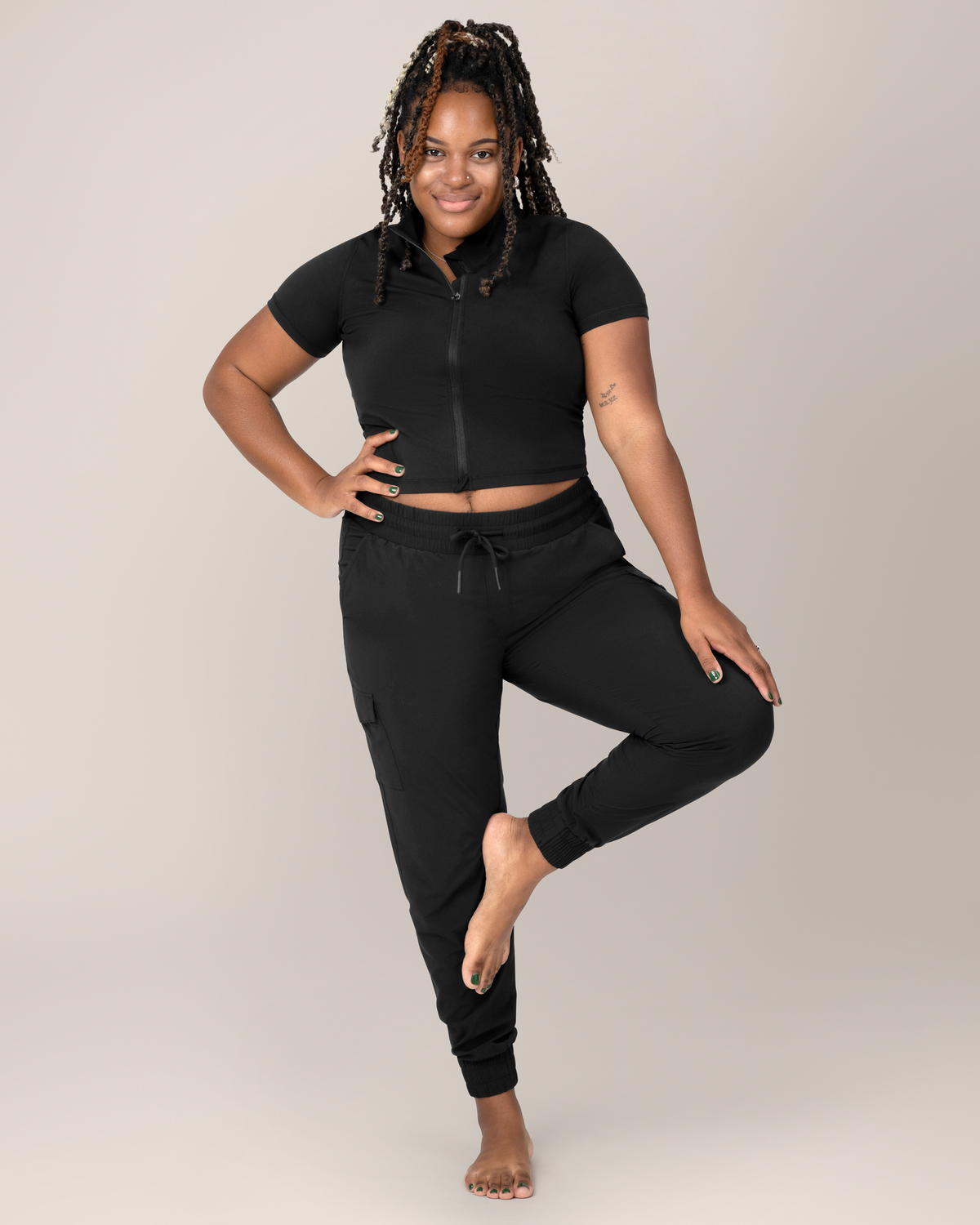 Presley Active Zip Front Nursing Top | Black - Kindred Bravely