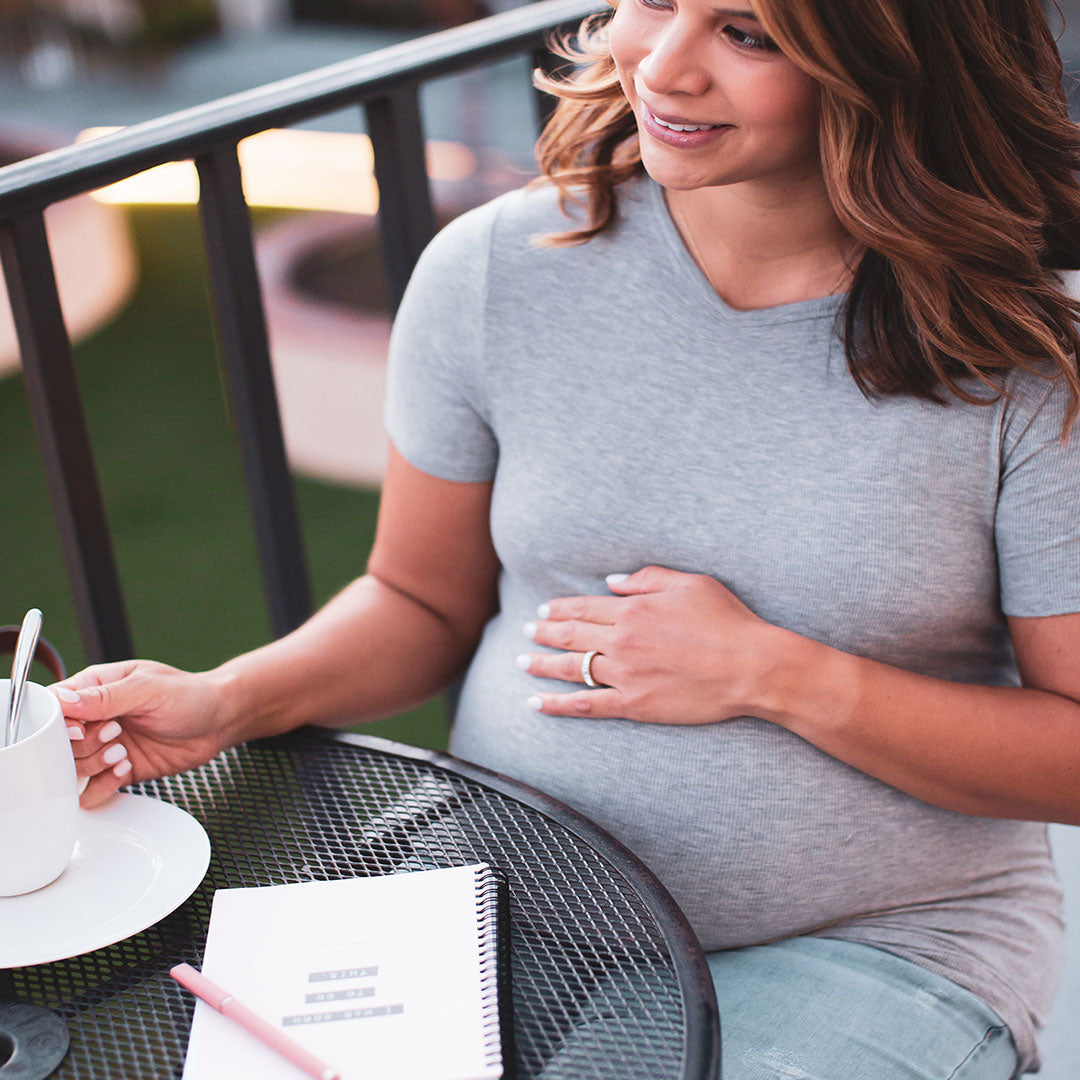 Ribbed Bamboo Maternity V-neck T-shirt | Grey Heather-Tops-Kindred Bravely