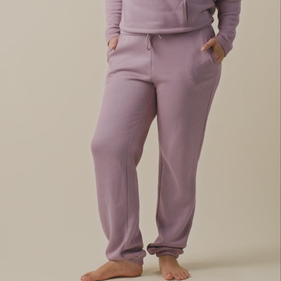 woman wearing the Cloud Fleece Jogger in Dusty Mauve
