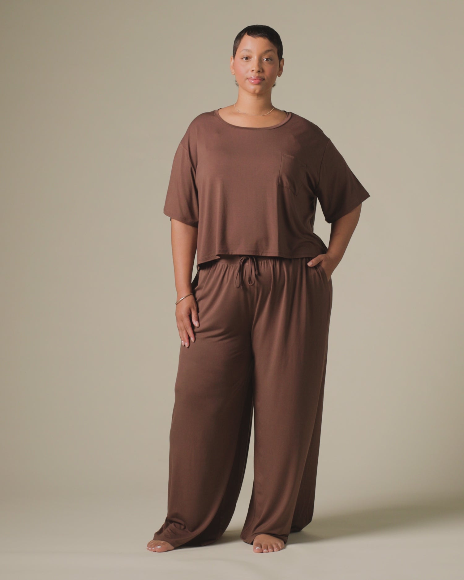 Video showing the Aria Bamboo Casual Lounge Pant in chocolate