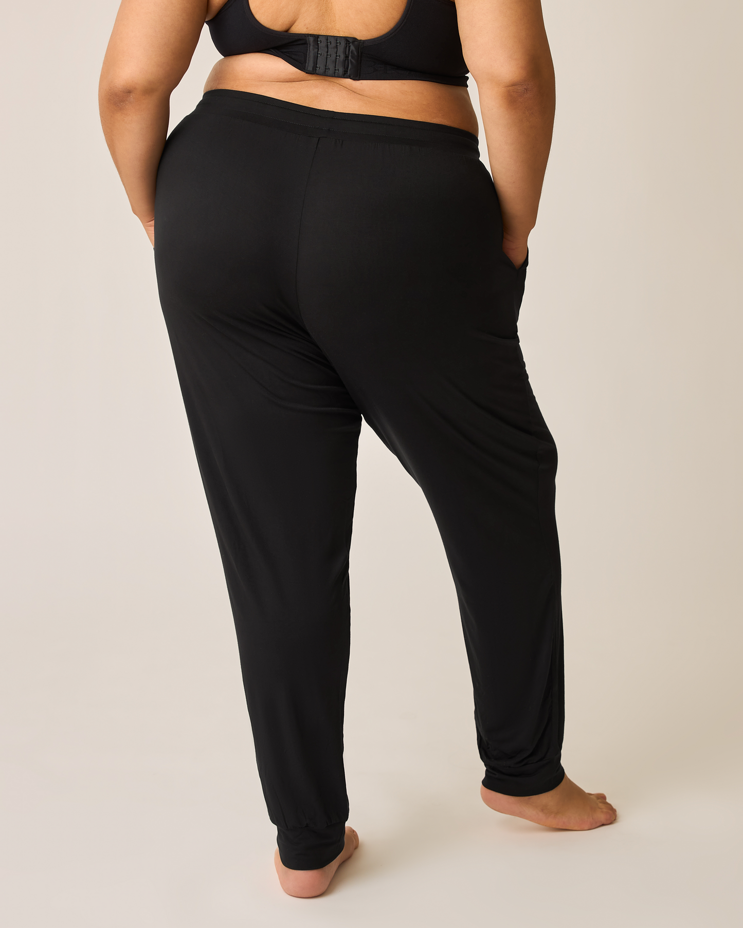 Woman wearing the Everyday Lounge Jogger in Black 